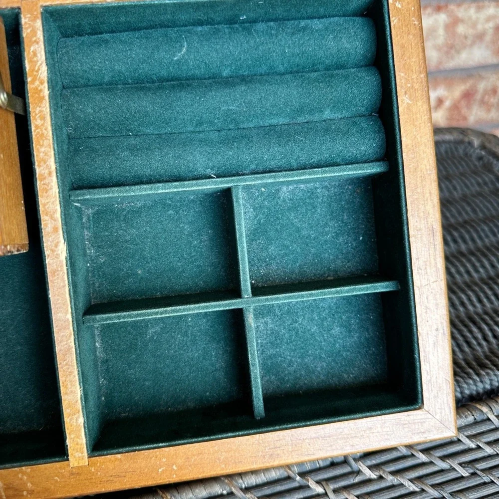 Vintage Powell Wood Jewelry Box Green Velvet Lining Mirror Necklace Hooks Taiwan